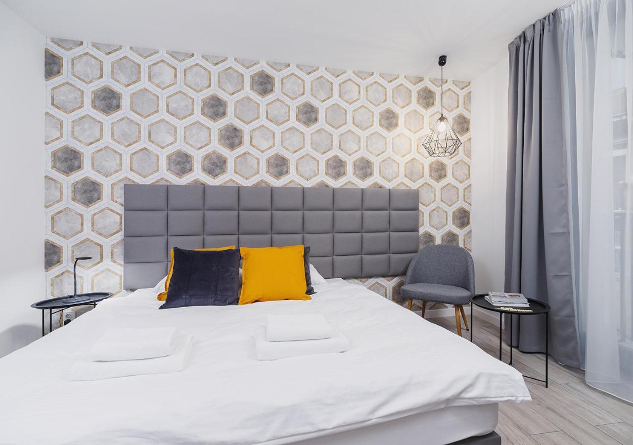 Wow! Aparthotel By Krakowmyplace Esterno foto