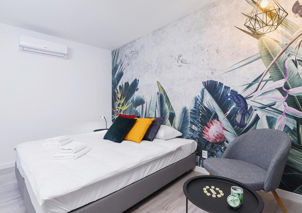 Wow! Aparthotel By Krakowmyplace Esterno foto
