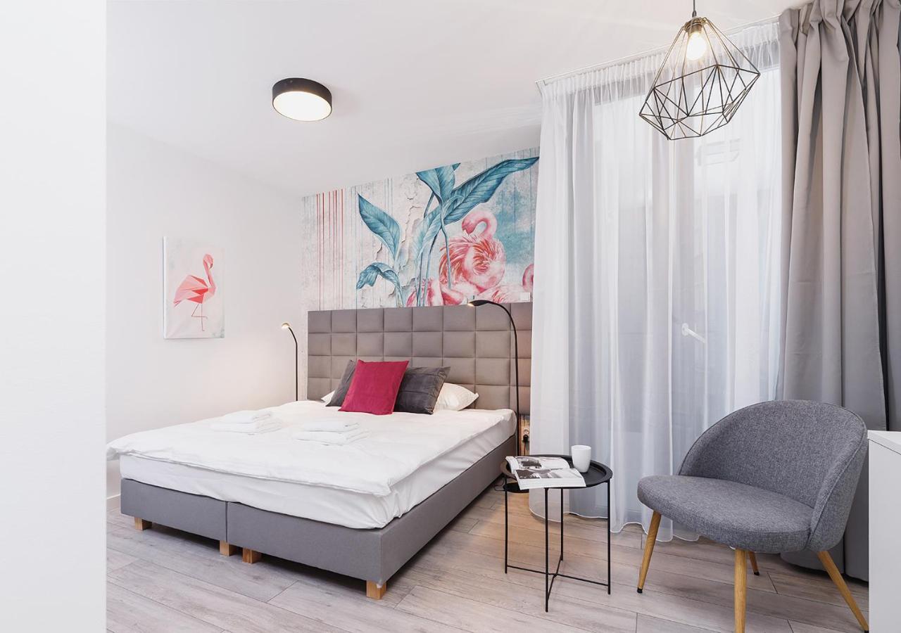 Wow! Aparthotel By Krakowmyplace Esterno foto