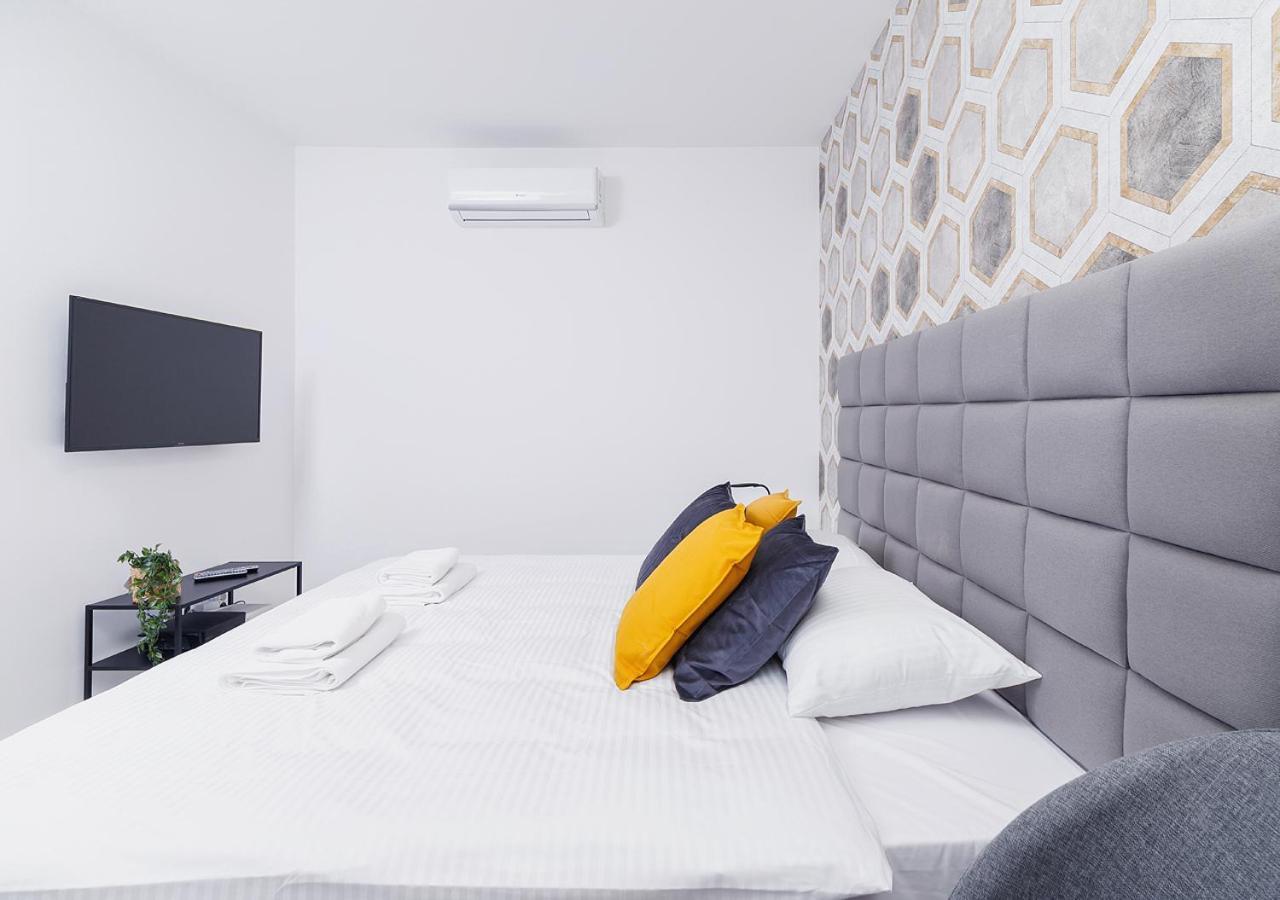 Wow! Aparthotel By Krakowmyplace Esterno foto