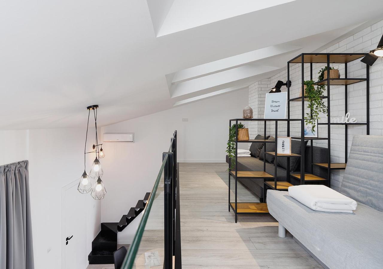 Wow! Aparthotel By Krakowmyplace Esterno foto