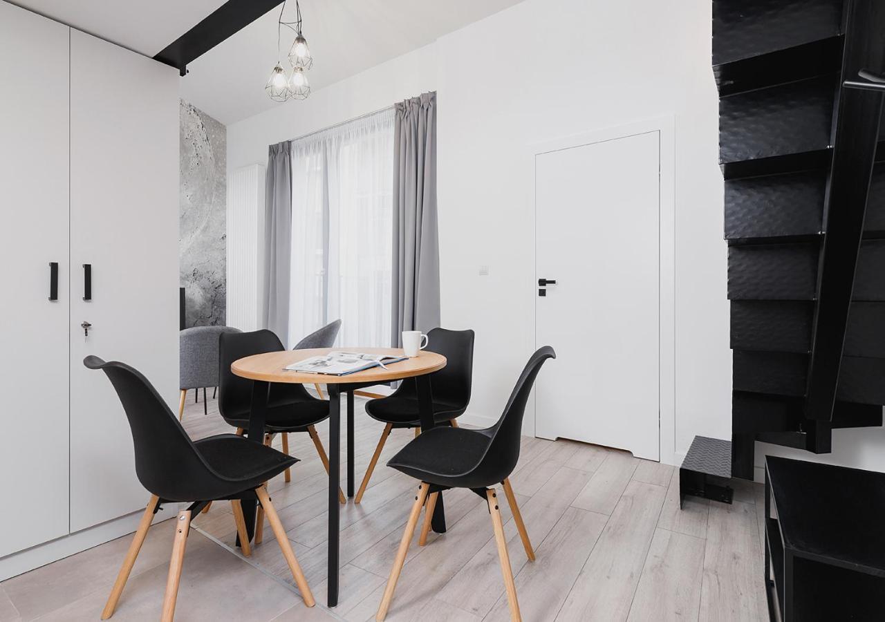 Wow! Aparthotel By Krakowmyplace Esterno foto